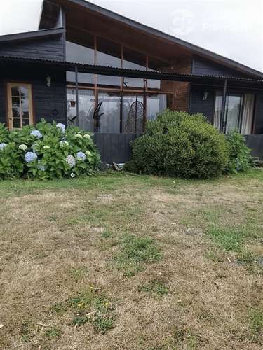 Hermosa Parcela con casa en condominio Río Bueno