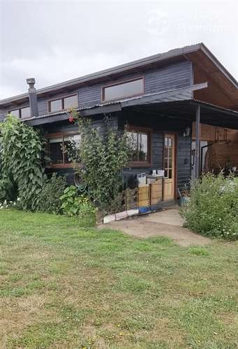 Hermosa Parcela con casa en condominio Río Bueno