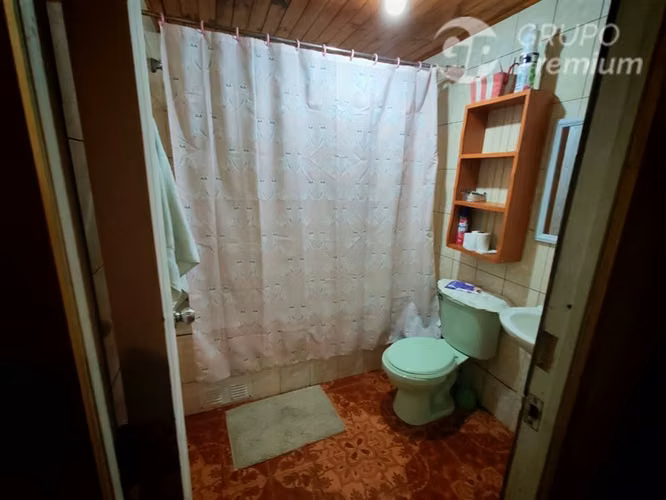 Se vende amplia casa 6D/2B Sector Rauquen Curicó