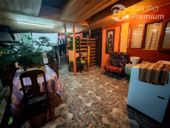 Se vende amplia casa 6D/2B Sector Rauquen Curicó