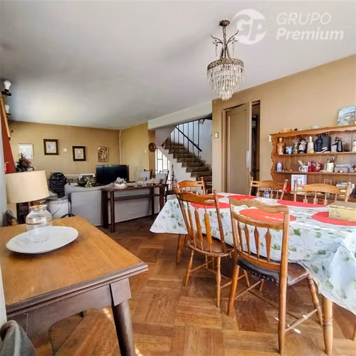 Ñuñoa: Gran Terreno 537m2, Casa Chalet, Precio Oportunidad