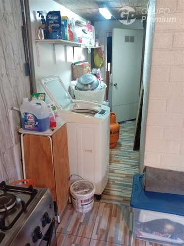 Casa en venta de 2 dorm. 2 baños con almacén en Quillota