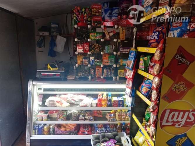Casa en venta de 2 dorm. 2 baños con almacén en Quillota