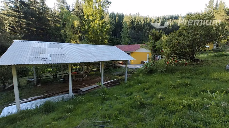 parcela con casa en Lomas de Vaquez Longavi