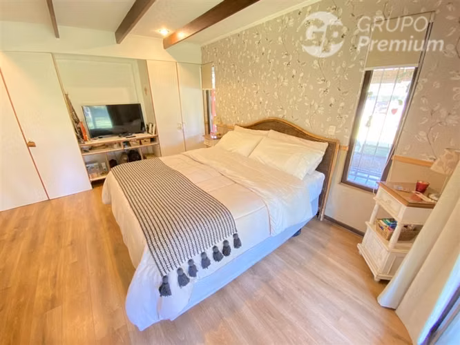 Parcela en venta de 4D 3B piscina cabaña de visitas en Lampa