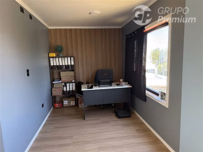 Oficinas + casa nueva en centro de Pitrufquén | 8 privados |