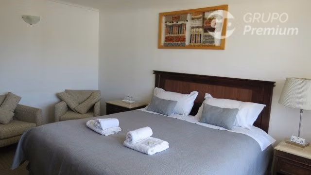 Hotel, Locales Comerciales, Cabaña, en venta Licanray.