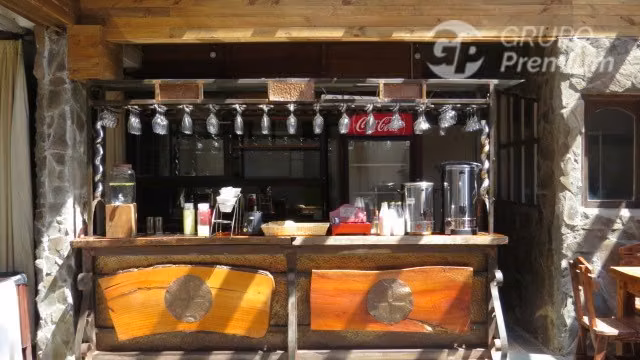 Hotel, Locales Comerciales, Cabaña, en venta Licanray.