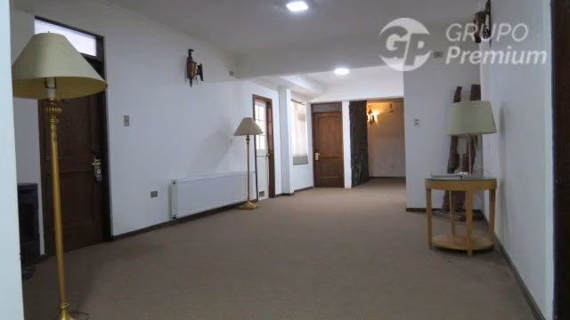 Hotel, Locales Comerciales, Cabaña, en venta Licanray.