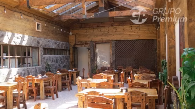 Hotel, Locales Comerciales, Cabaña, en venta Licanray.