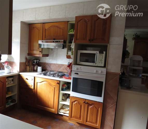 SE VENDE AMPLIA PROPIEDAD SECTOR BARRIO INGLES, 5D, 4B . - Imagen 10