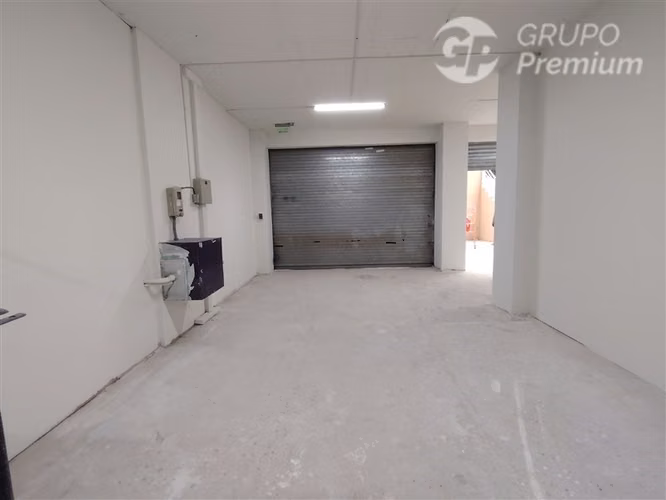 ARRIENDO DE LOCAL COMERCIAL PUDAHUEL METRO BARRANCAS (L5)