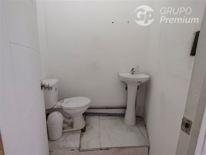 ARRIENDO DE LOCAL COMERCIAL PUDAHUEL METRO BARRANCAS (L5)