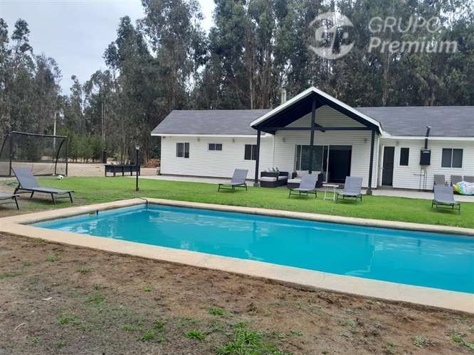 Excelente casa en venta de 4 dorm. en Zapallar