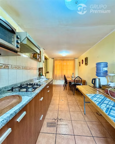 Casa en venta en Villa Los Morenos , Los Andes, 4D-2B