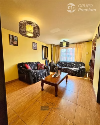 Casa en venta en Villa Los Morenos , Los Andes, 4D-2B