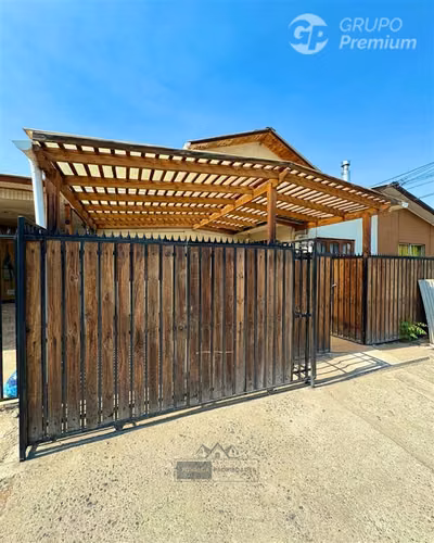 Casa en venta en Villa Los Morenos , Los Andes, 4D-2B