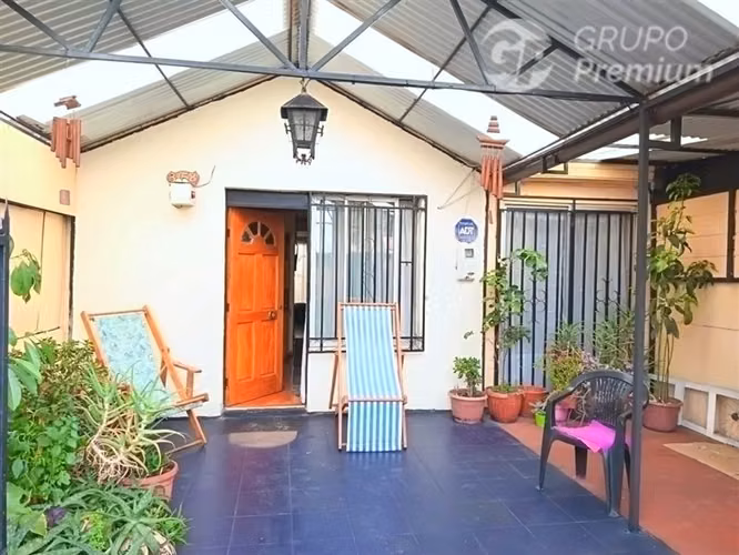 Casa en venta, 3 dorm, 1 baño, totalmente solida, San Javier