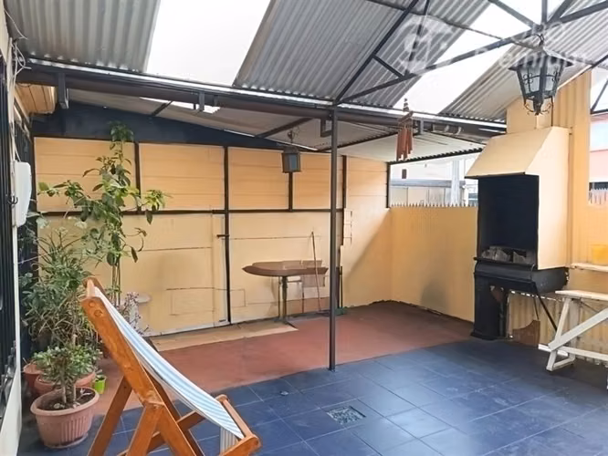 Casa en venta, 3 dorm, 1 baño, totalmente solida, San Javier
