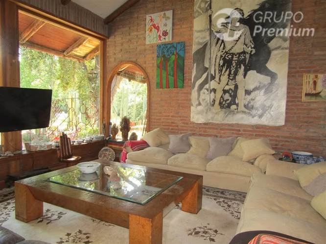 Parcela con Casa en Pirque para Familia y Vida Natural