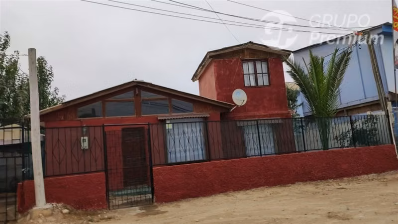 Casa en venta de 4 dorm. en Coquimbo