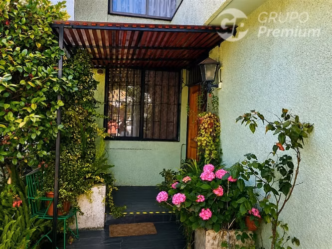 Casa en venta de 6 dorm. en Villa Alemana