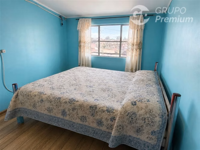Más amplia de lo que parece Casa de 2 pisos en Sotaquí.