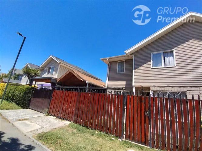 Casa en venta de 4 dorm. en Maipú
