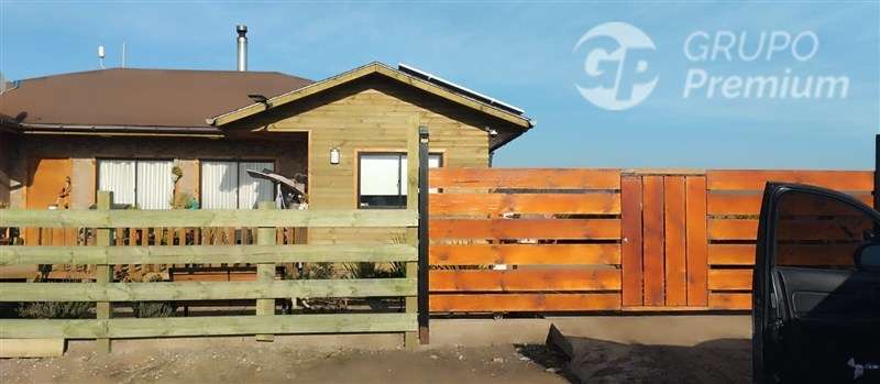 Venta Parcela y casa, junto a Reserva El Yali Santo Domingo.