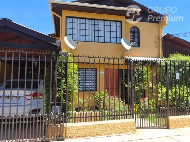 Casa en venta de 4 dorm. en Villa los Heroes Maipú