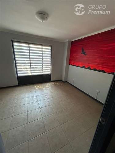 Casa en venta de 6 dorm. en Chillán - Imagen 4