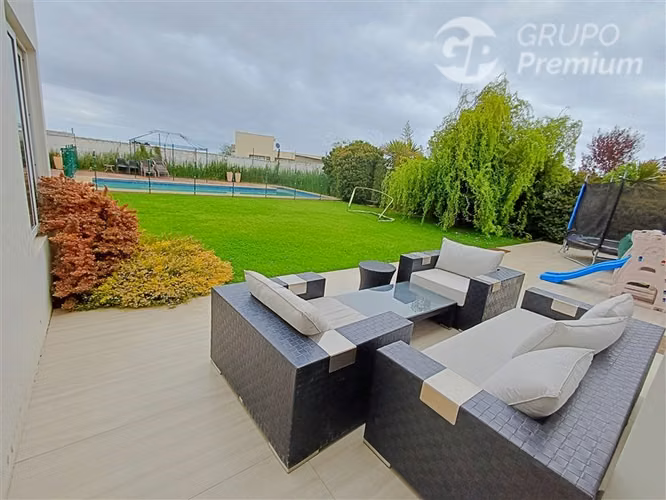 Venta de propiedad en Av. Bosques de Montemar, Concon.