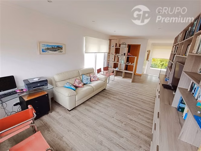 Venta de propiedad en Av. Bosques de Montemar, Concon.
