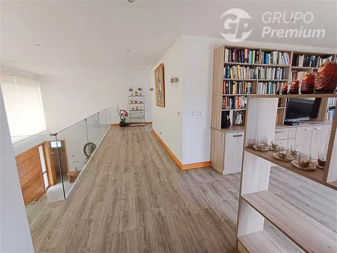 Venta de propiedad en Av. Bosques de Montemar, Concon.