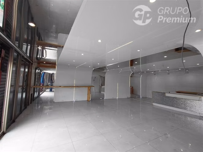 Excelente Local Comercial en arriendo en Recoleta
