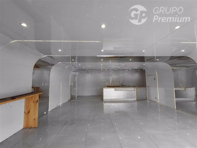 Excelente Local Comercial en arriendo en Recoleta