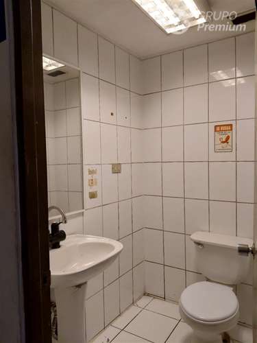 Excelente Local Comercial en arriendo en Recoleta - Imagen 11