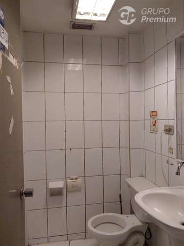 Excelente Local Comercial en arriendo en Recoleta - Imagen 12