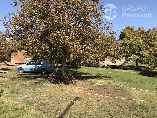 Parcela en venta Peñaflor 5D 3B 20E piscina + cabaña árboles