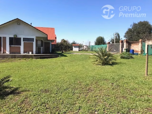 Parcela en venta Peñaflor 5D 3B 20E piscina + cabaña árboles