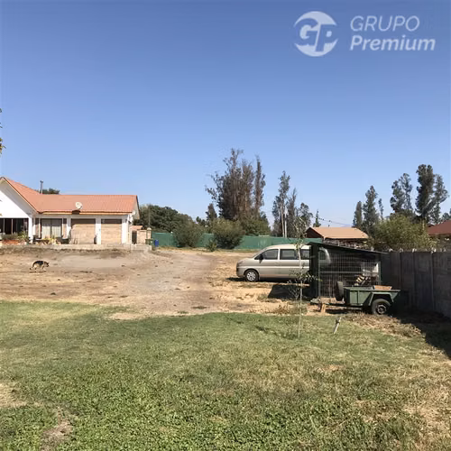 Parcela en venta Peñaflor 5D 3B 20E piscina + cabaña árboles