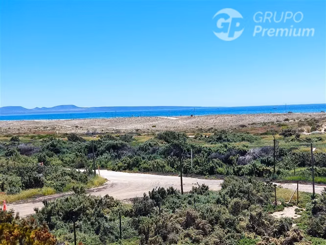 Increíble Casa 120 m2 en arriendo Tongoy 4d, 2b, 6105 m2