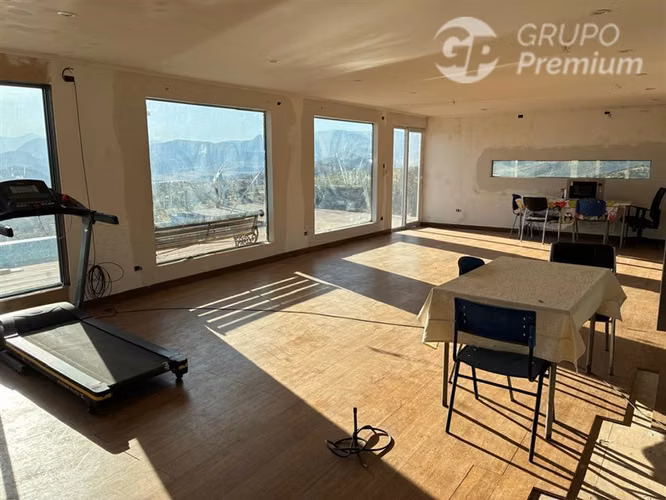 Parcela-casa en construcción en venta en Hda. Chacabuco