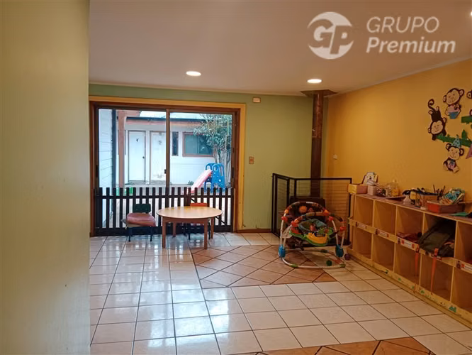 Propiedad en venta de 6 cuartos en Pucón
