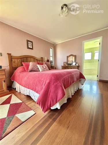 Exclusiva casa en Los Villares a 5 min del centro 4D-4B