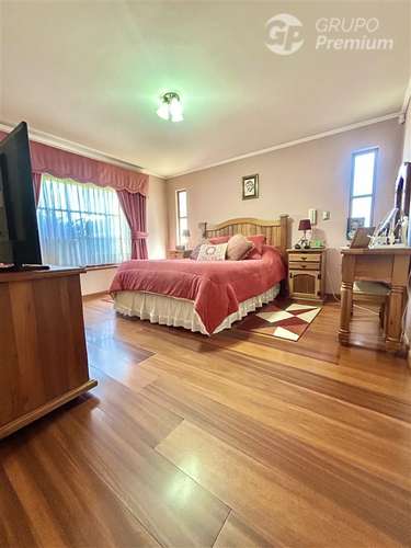 Exclusiva casa en Los Villares a 5 min del centro 4D-4B