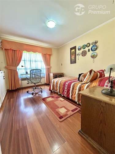 Exclusiva casa en Los Villares a 5 min del centro 4D-4B