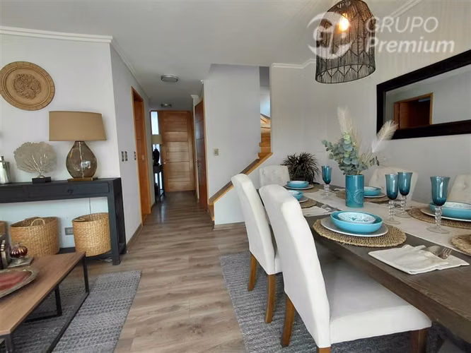 Townhouse Nuevo 4D/3B con Patio Privado San Miguel