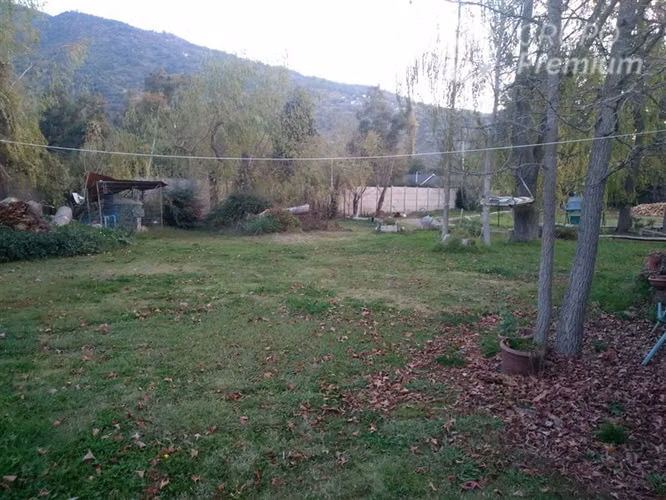 Parcela en venta 5900 mt2 terreno y 196 mt2 de constr. util
