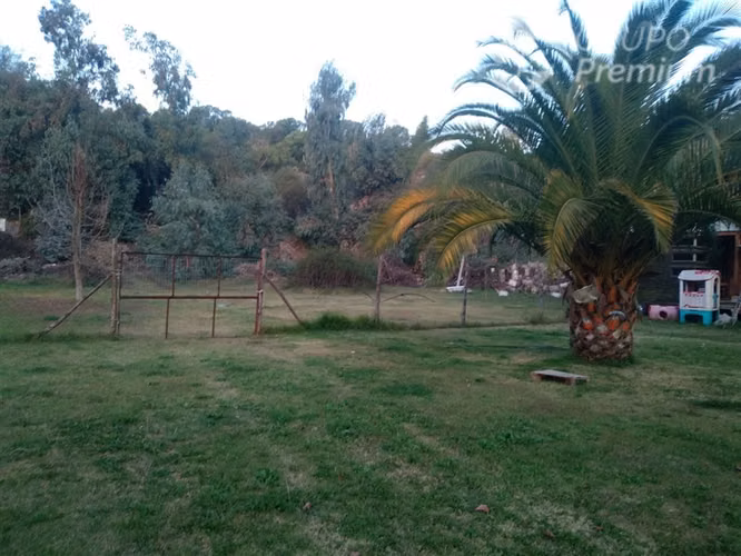 Parcela en venta 5900 mt2 terreno y 196 mt2 de constr. util